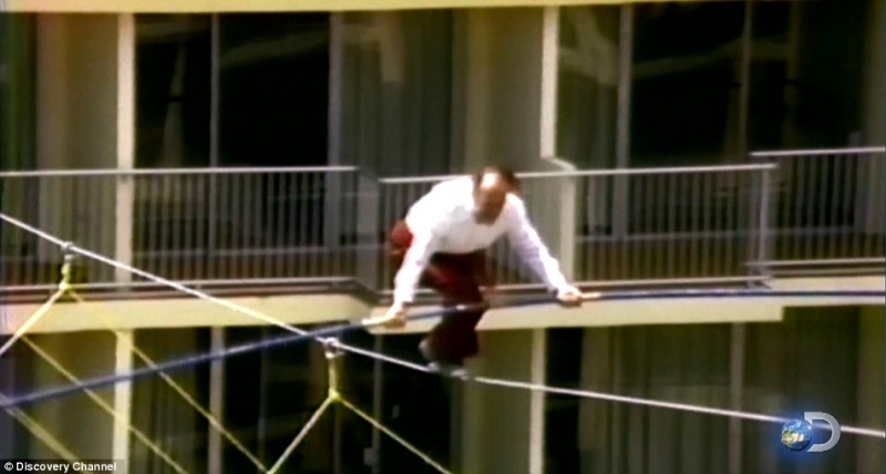High Wire - /06 Dead To Rights